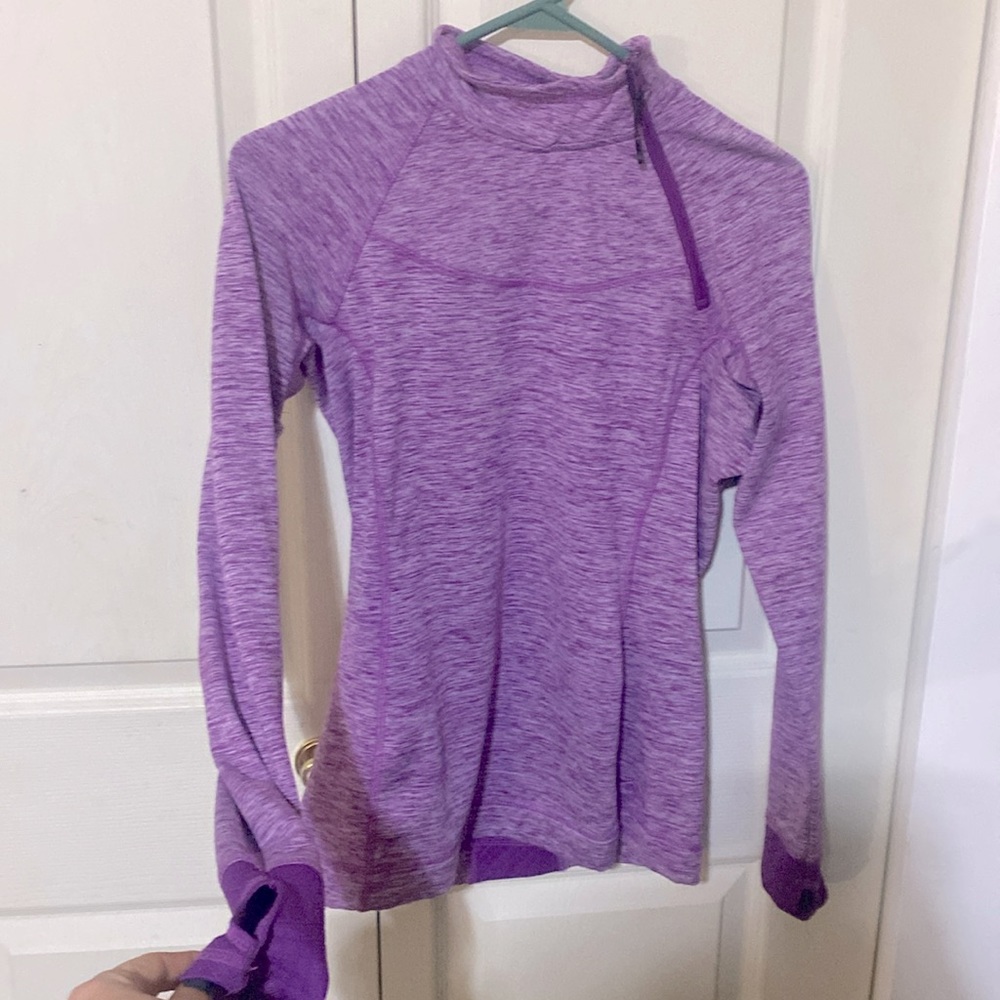 Small long sleeve top